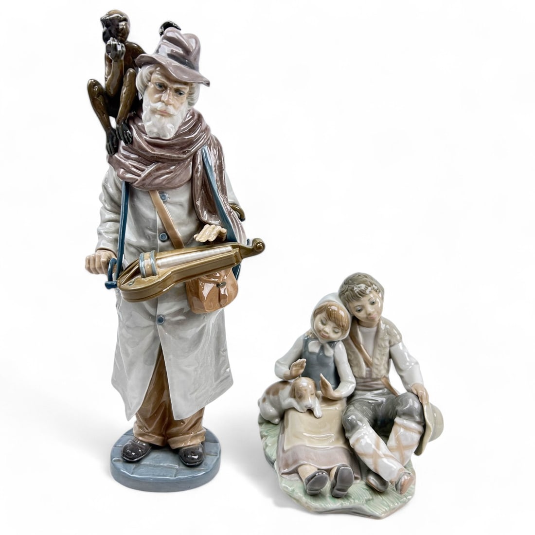 Lladro Organ Grinder #5046 & Friendship #1230 LOT (1 of 7)