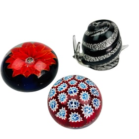 Murano Millefiori Poinsettia Snail Paperweight LOT