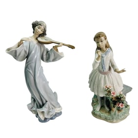 Lladro Exquisite Scent & Angel w Mandolin Figurine
