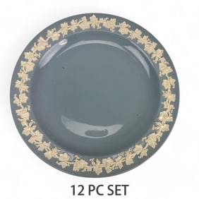 Wedgwood Embossed Queensware Dinner Plates 12p LOT