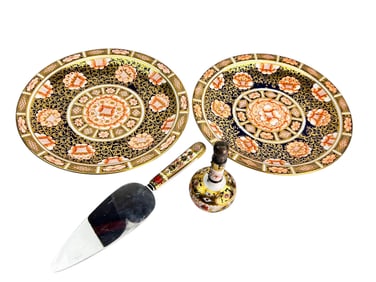 Royal Crown Derby Imari Plates Bottle & Pie Server