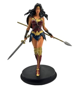 DC Comics Icon Heroes Wonder Woman Statue