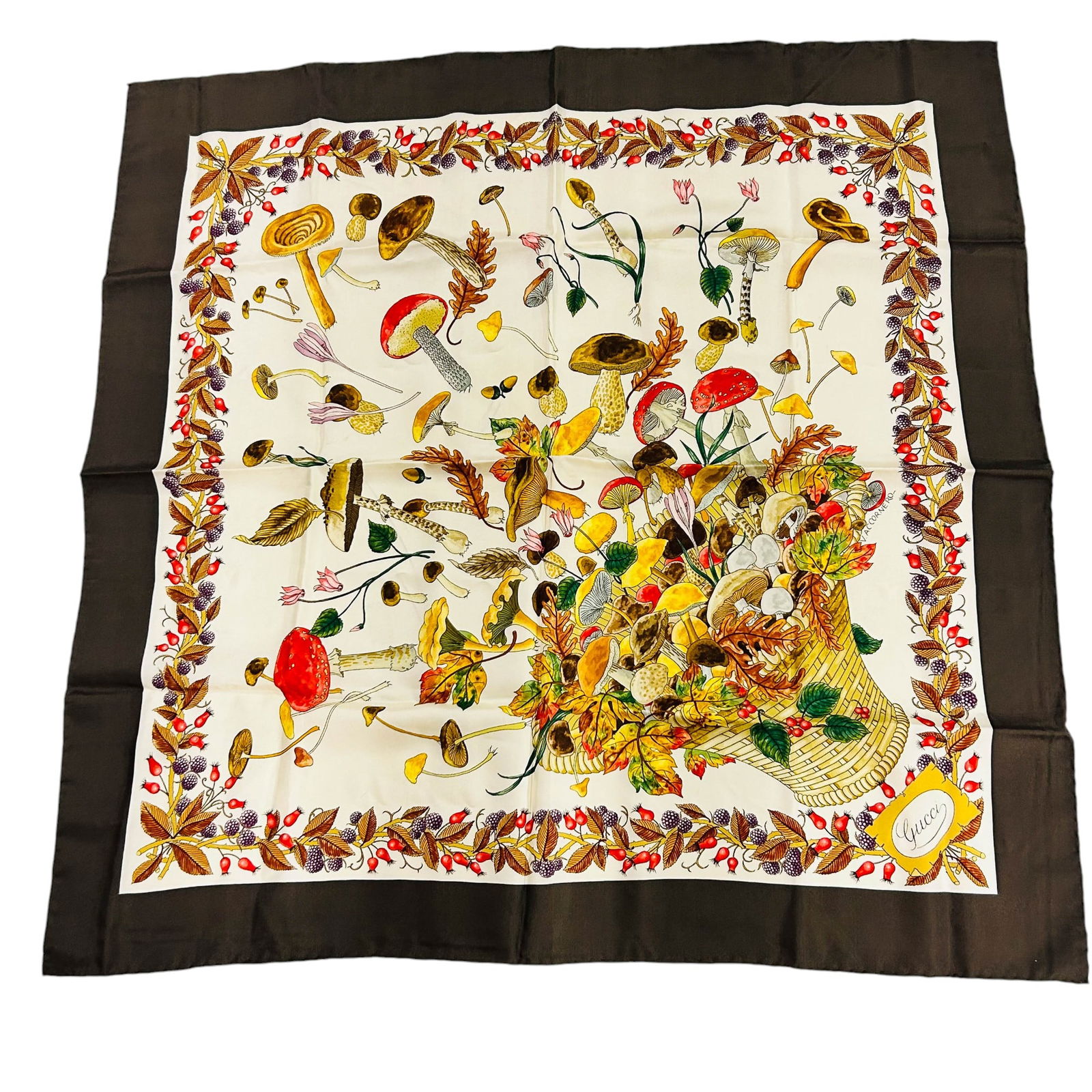 Gucci V Accornero Botanical Mushroom Silk Scarf (1 of 5)