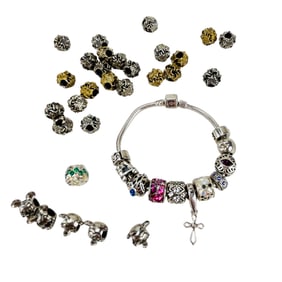 Chamilia Sterling Silver 925 Bangle Charm Bracelet