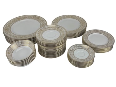 Royal Doulton Sovereign China Dinnerware 80pc LOT