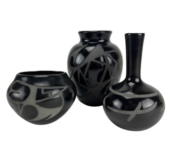 Geegi Pottery Black Sable Ceramic Vessel Vase 3pc