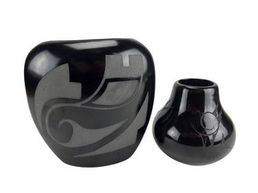 Geegi Pottery Black Sable Ceramic Pottery Vase 2pc