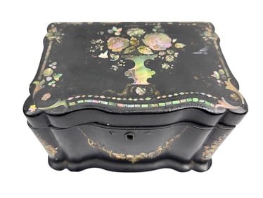 Japanese Mother of Pearl Inlay Lacquered Wood Box
