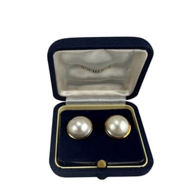 Bucherer 18K Gold Saltwater Mabe Pearl Earrings Or