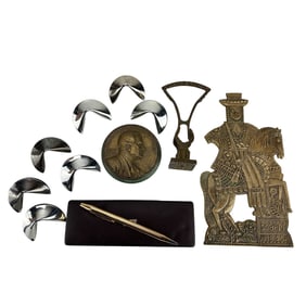 Medal Place Card Holder Cross Pen Trivet 5pc LOT