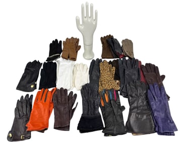 Women's Leather & Fabric Gloves w/ Porcelain Mold