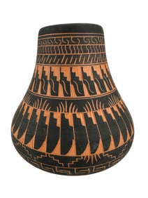 Dena Johnson Navajo American Indian Sgraffito Vase