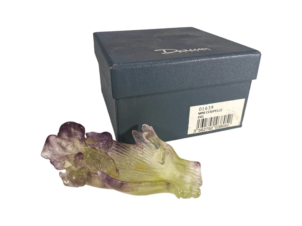 Daum Mini Coupelle Iris Pate de Verre Glass Dish: Daum France, 'Mini Coupelle Iris' pate de verre art glass dish designed with delicate iris flower motifs in a green to violet color. Signed in script on the base 'Daum France'. To include the original