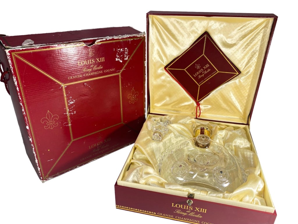 Louis XIII Remy Martin Baccarat Decanter w/ Box (1 of 5)