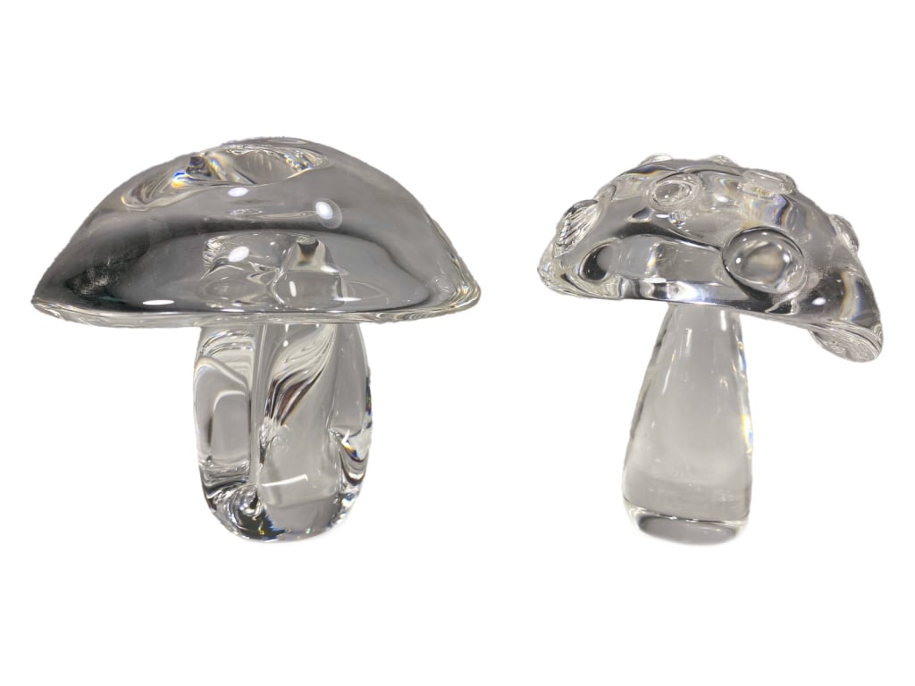 Steuben Pair of Clear Crystal Mushroom Figurines (1 of 8)