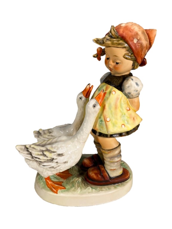 Goebel Hummel Porcelain Figurine Goose Girl 47 II (1 of 4)