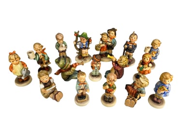 Grouping Of 16 Goebel Hummel Porcelain Figurines