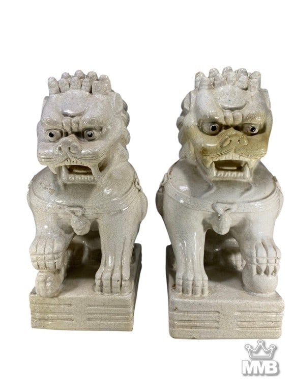 Pair of Chinese Large Foo Dog Ceramic Statues (1 of 8)
