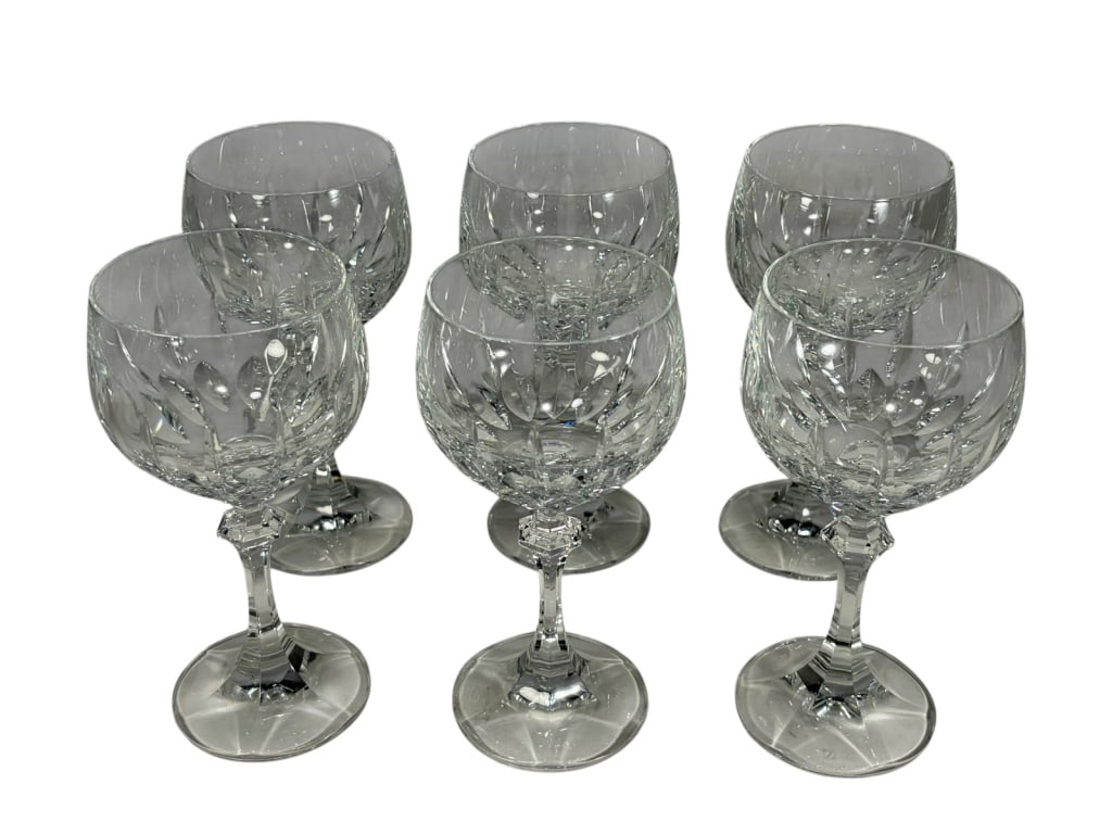 Schott Zwiesel German Gardone Crystal Glasses 6pc: Schott Zwiesel Gardone crystal wine glasses. German-made cut crystal with faceted stems and tulip bowls, acid-etched mark on base. Each piece measures approximately 6.5 inches high by 3 inches wide by