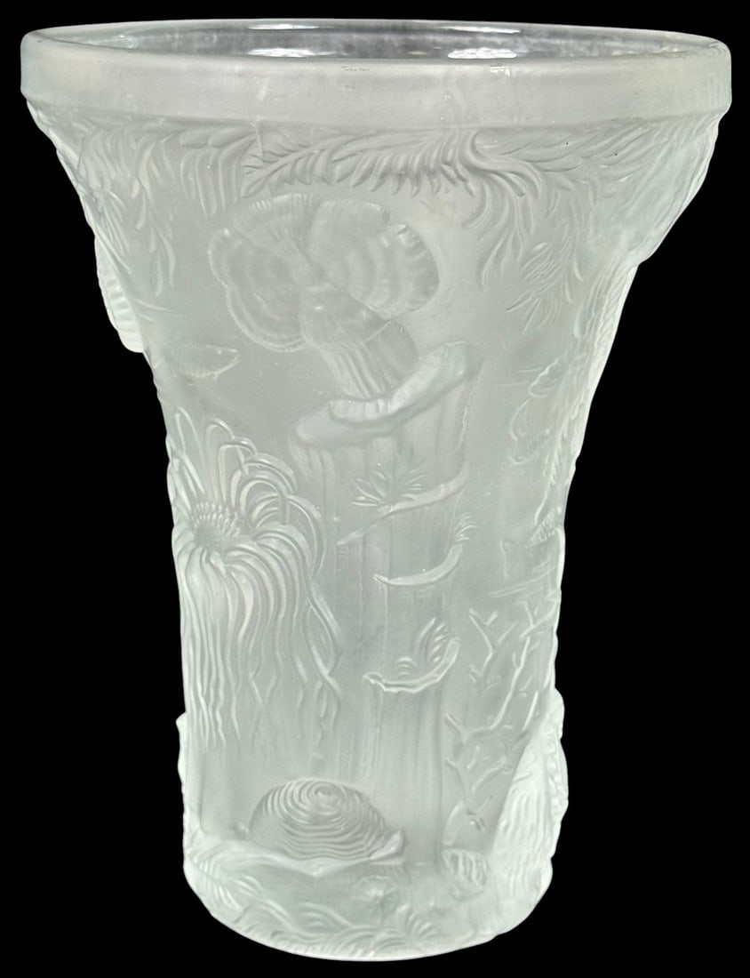 Czech Deco Barolac Maritime Modeled Art Glass Vase: Vintage mid-20th century Czech Deco 'Barolac' satin art glass flower vase, executed in the style of Lalique. Crafted with a reticulated raised underwater motif featuring jellyfish, seahorses, starfish