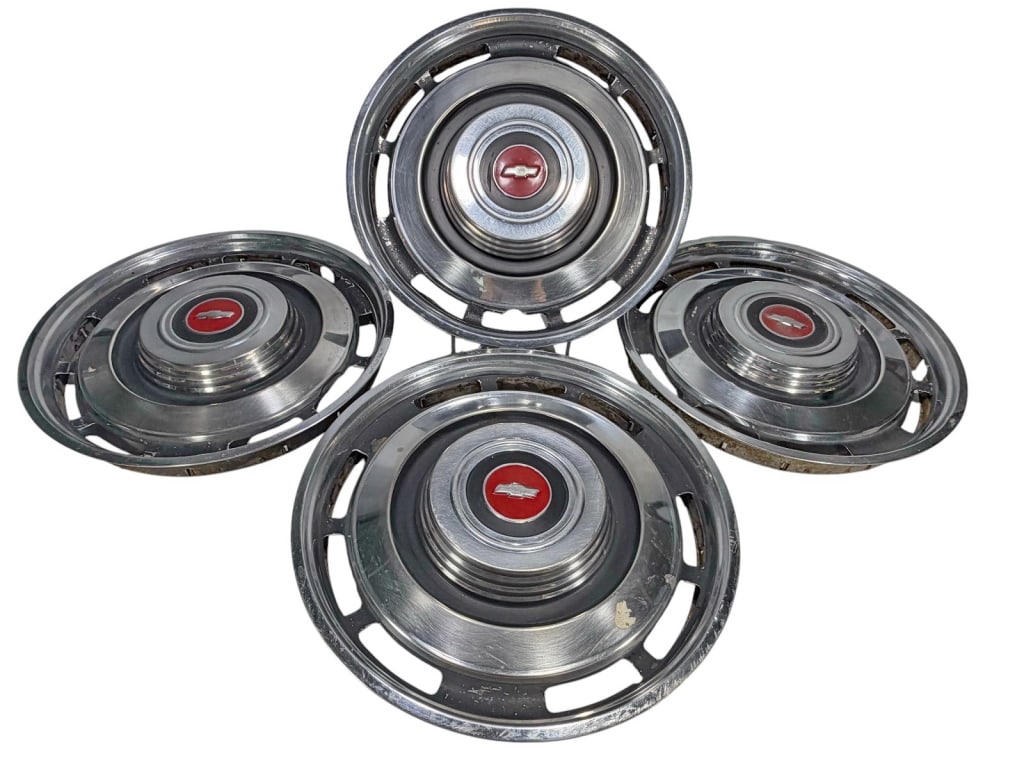 1968-72 Chevrolet Impala Chrome Hubcap 4pc LOT (1 of 4)