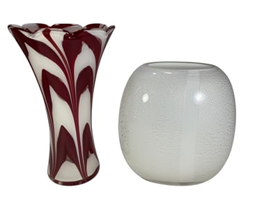 Pulled Feather & White Art Glass Vases 2pc LOT