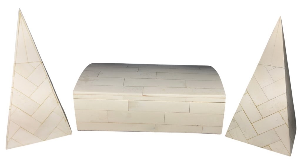 Modern Bone & Wood Pyramids & Box 3pc LOT: Modern decorative pieces: a domed wood box and two pyramid sculptures with polished bone veneer in herringbone pattern. Box lined in smooth wood. The largest measures approximately 3.5 inches tall by