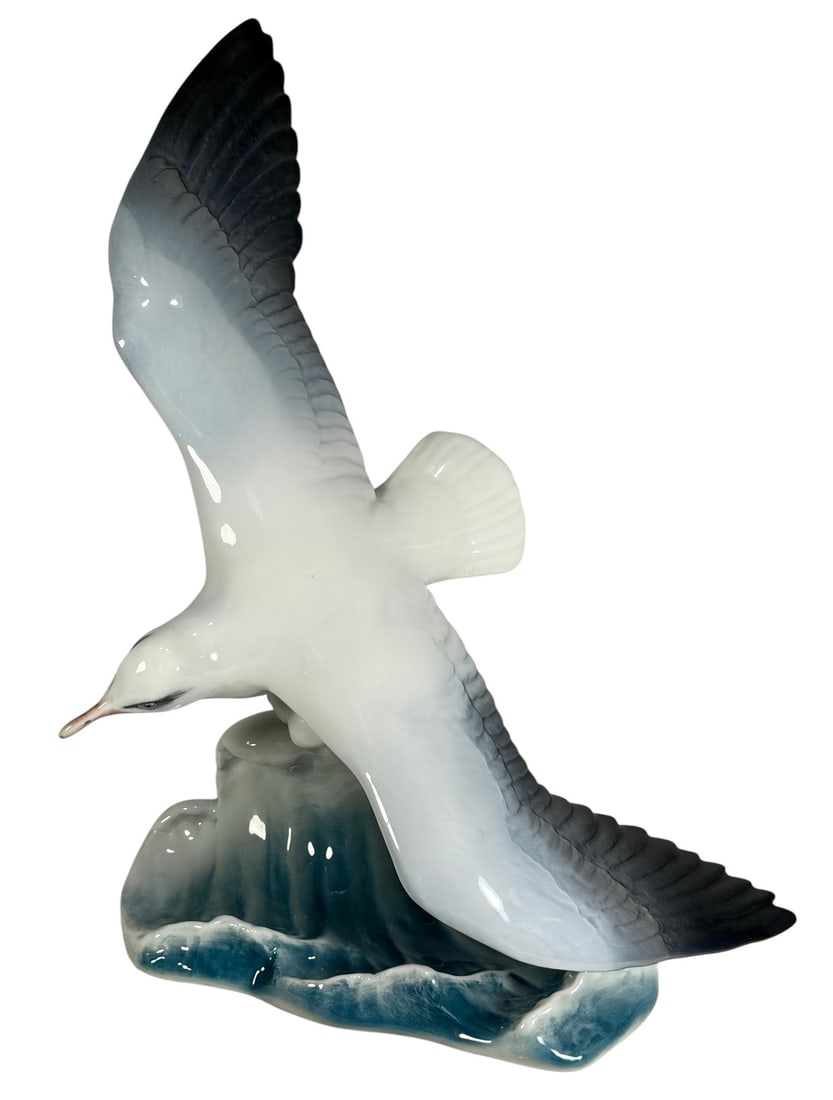 Rosenthal Porcelain Seagull Figure by Heidenreich (1 of 9)