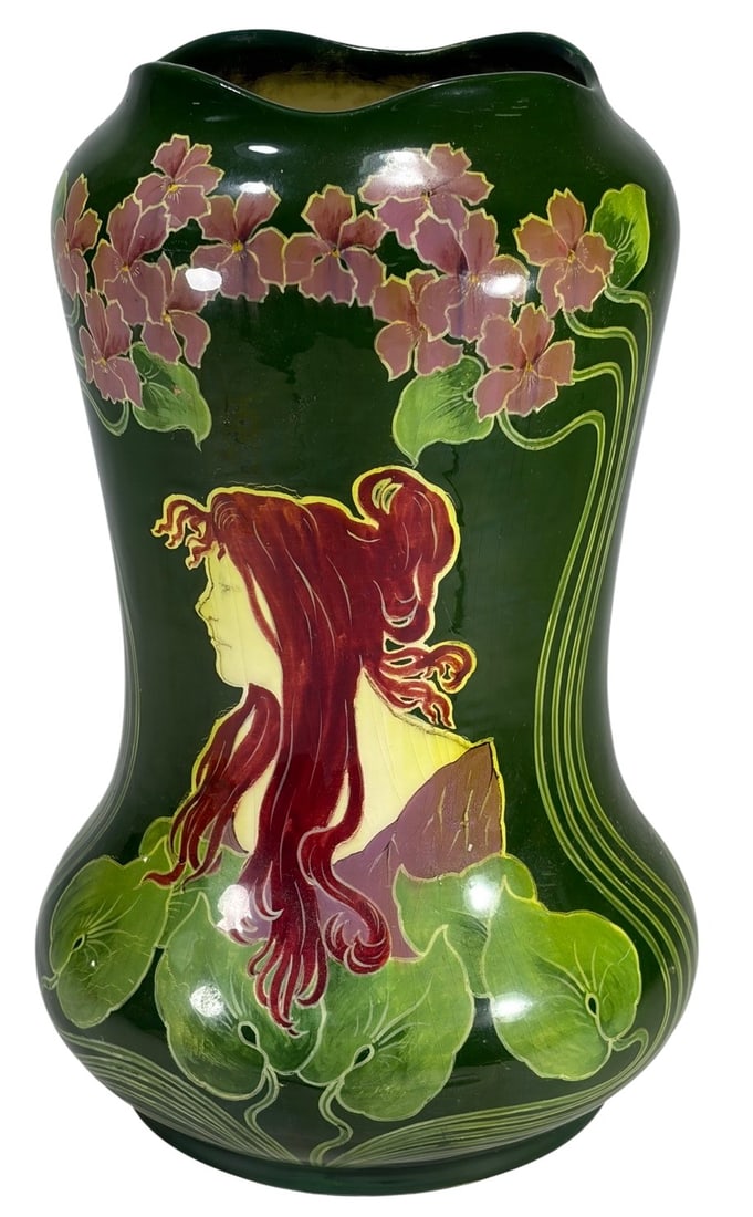 Amphora Werke Modern, Austrian Art Nouveau Vase (1 of 8)