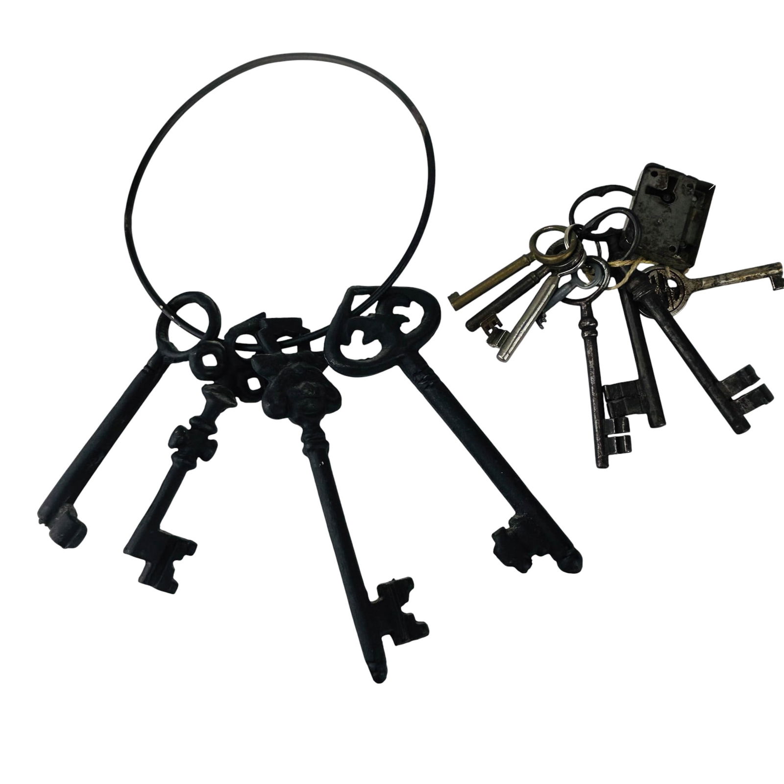 Antique & Vintage Skeleton Keys w/ Lock ESTATE LOT (1 of 5)