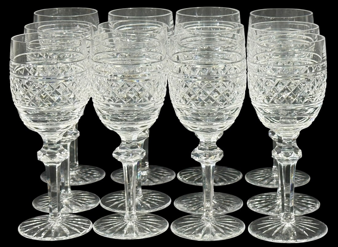 Waterford Crystal Castletown Wine Glasses 12pc SET: Set of twelve Waterford cut crystal wine glasses in the 'Castletown' pattern. This classic design features intricate crosshatched cuts and vertical fluting on the bowl, a multifaceted knop stem, and a