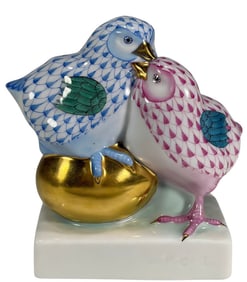 Herend Hungary Fishnet Porcelain Chicks Figurine
