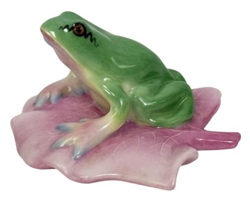 Herend Hungarian Porcelain Frog on Lily Pad Figure