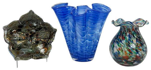 Art Glass Decorative Items: Vases & Dish 3pc LOT