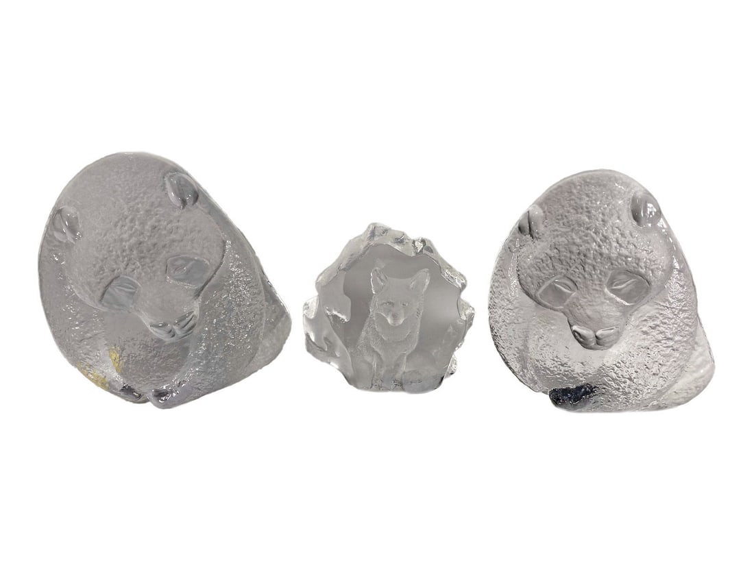 Royal Krona & Mats Jonasson Crystal Paperweights: A lot of three Scandinavian crystal paperweights by Mats Jonasson and Royal Krona Sweden, each with finely sculpted animal motifs in solid clear crystal. The Royal Krona piece retains its gold crown l