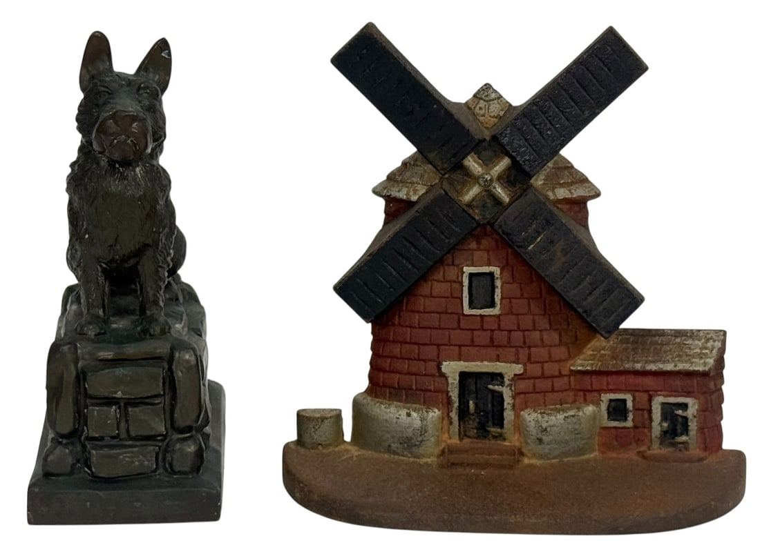 Pair of Vintage Cast Iron Figural Still Banks (1 of 5)