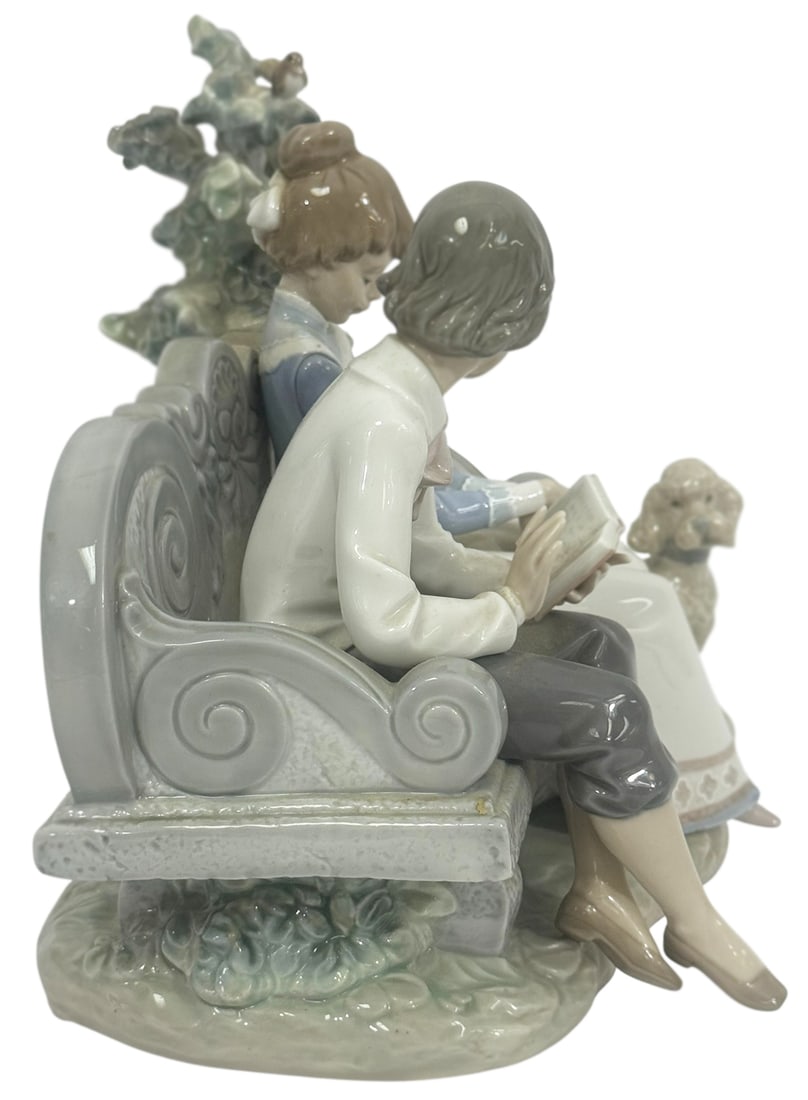 Lladro Poetry of Love Porcelain Figurine No. 5442 - 6