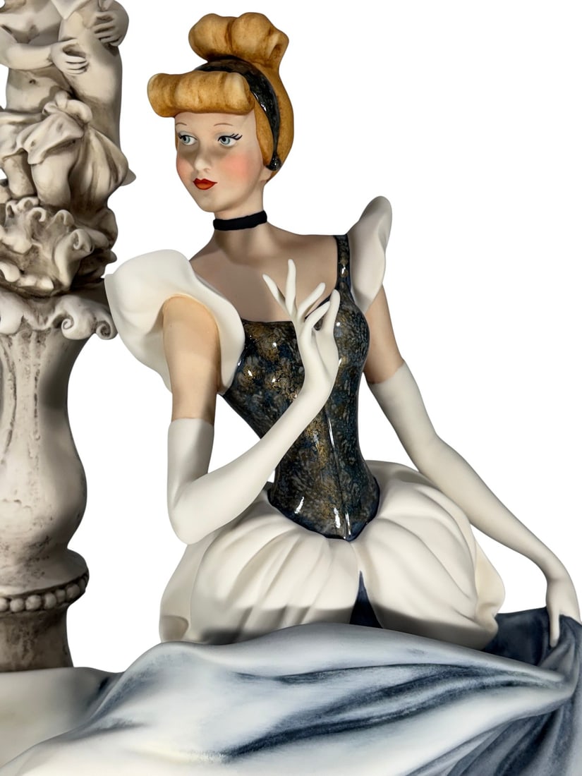 Giuseppe Armani Cinderella at the Fountain Fig - 3