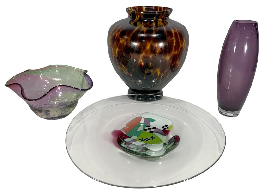 Jablonski, LSA & Other Glass Vases & Plate 4pc LOT: Group of four modern art glass pieces, including a Jablonski iridescent lead crystal bowl, an LSA International amethyst vase, a tortoiseshell-style glass vase, and a fused glass plate with abstract m