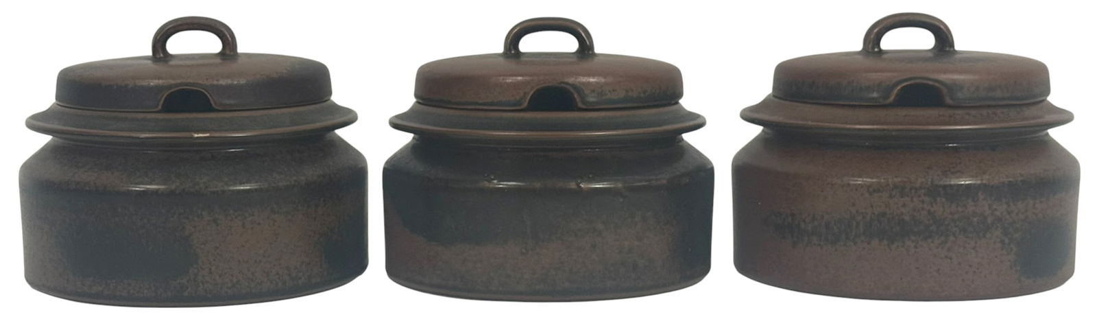 Arabia Finland Stoneware Ruska Casserole 3pc SET: Set of three Arabia Finland, Mid-century modern stoneware pottery round covered casseroles. Modeled in the Ruska pattern. Production years: 1962-1999. Designed by Ulla Procope (Finnish, 1921 - 1968),