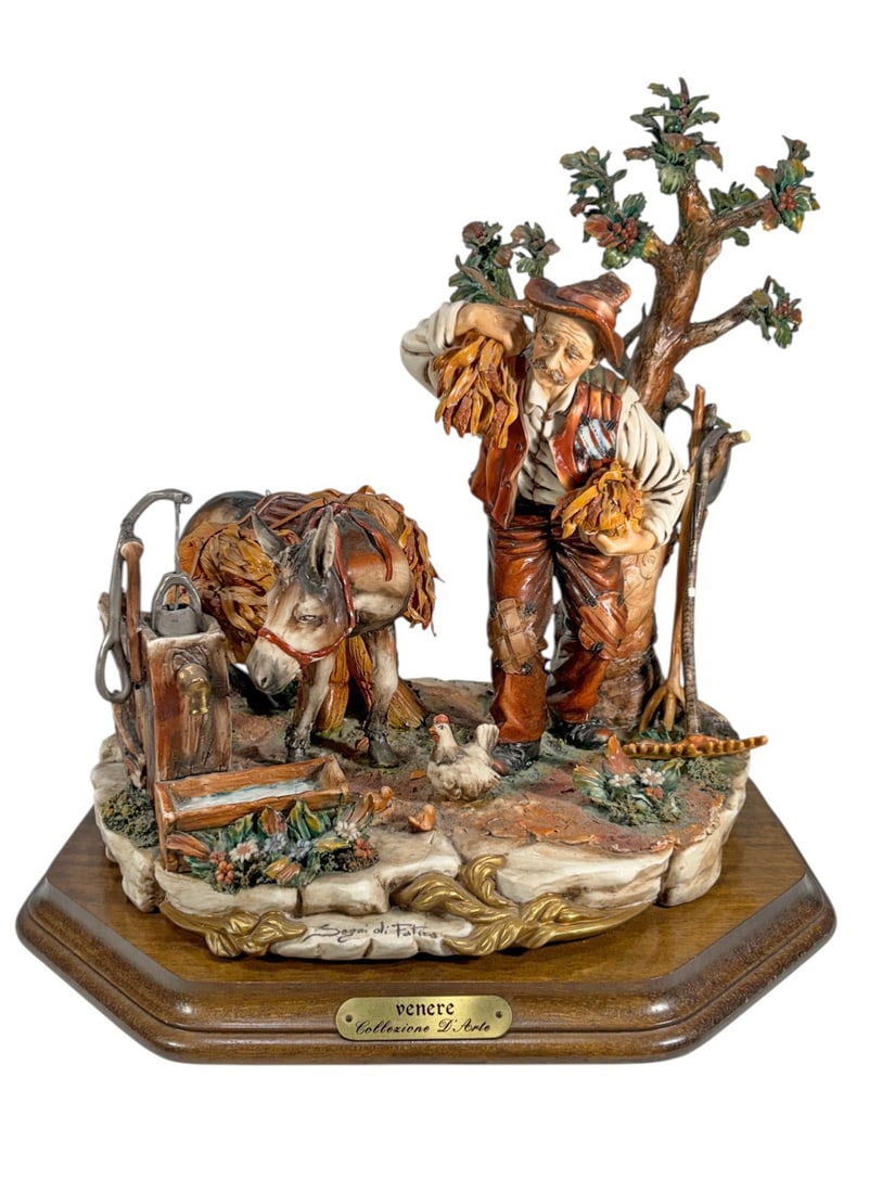 Capodimonte Venere Segni di Faties Porcelain Fig (1 of 10)