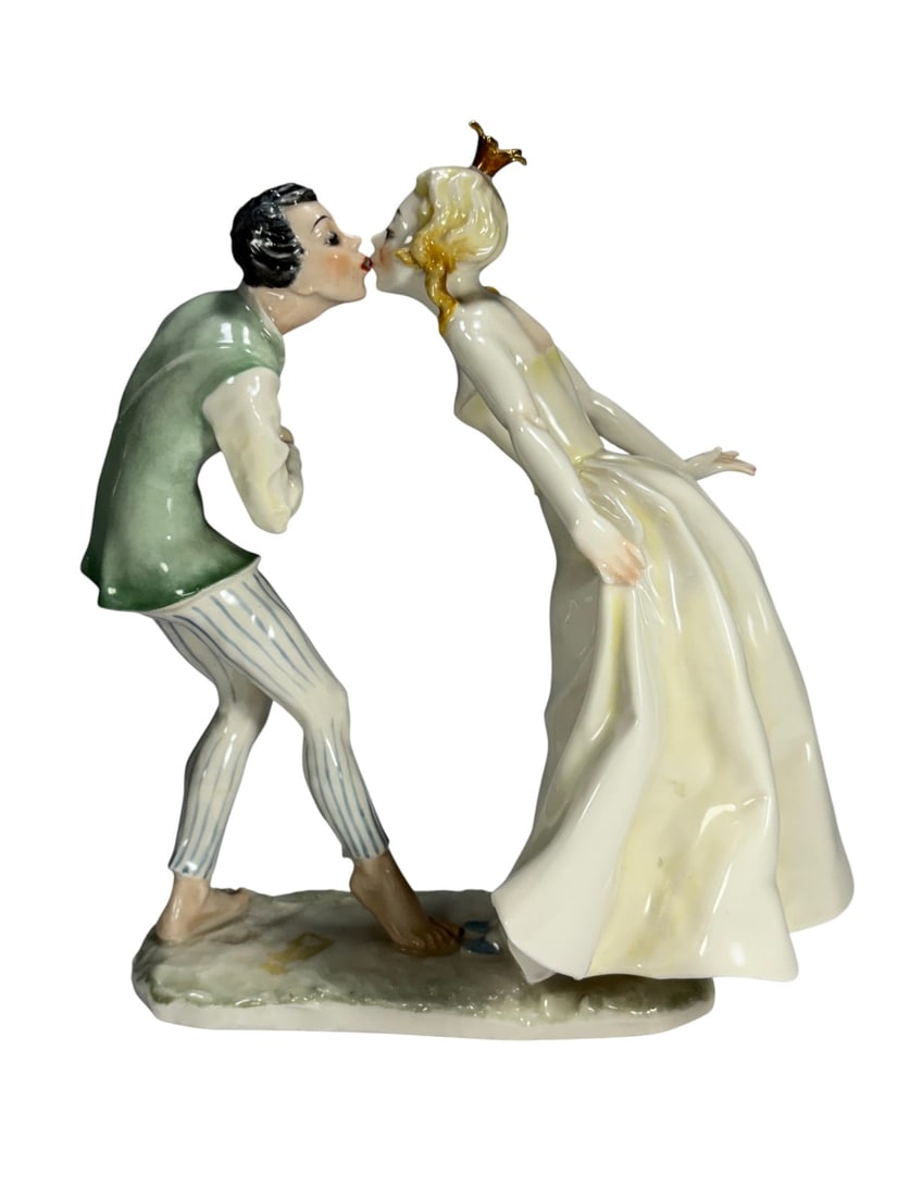 Hutschenreuther Couple Kissing by C. Werner Figure (1 of 5)