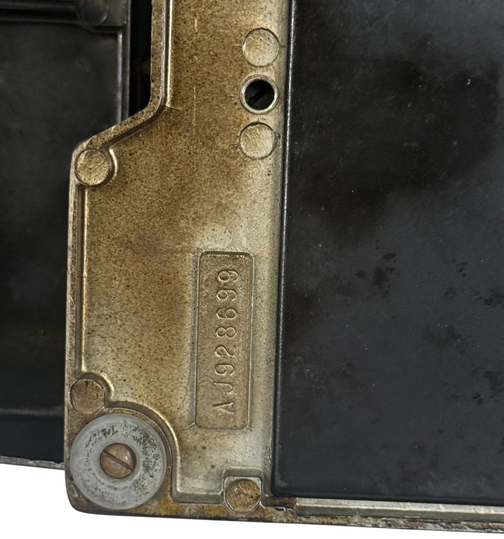 Singer Model 15-91 Electric Sewing Machine w/ Case - 7