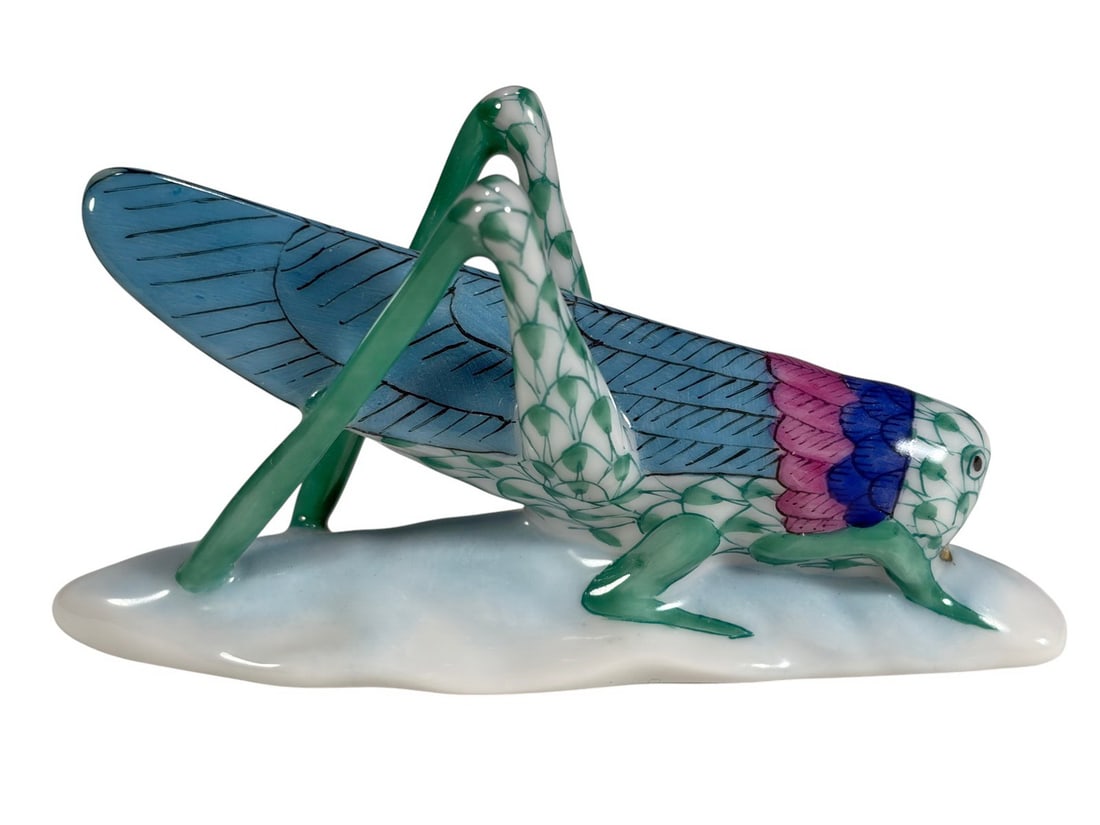Herend Hungarian Fishnet Grasshopper Porcelain Fig (1 of 5)