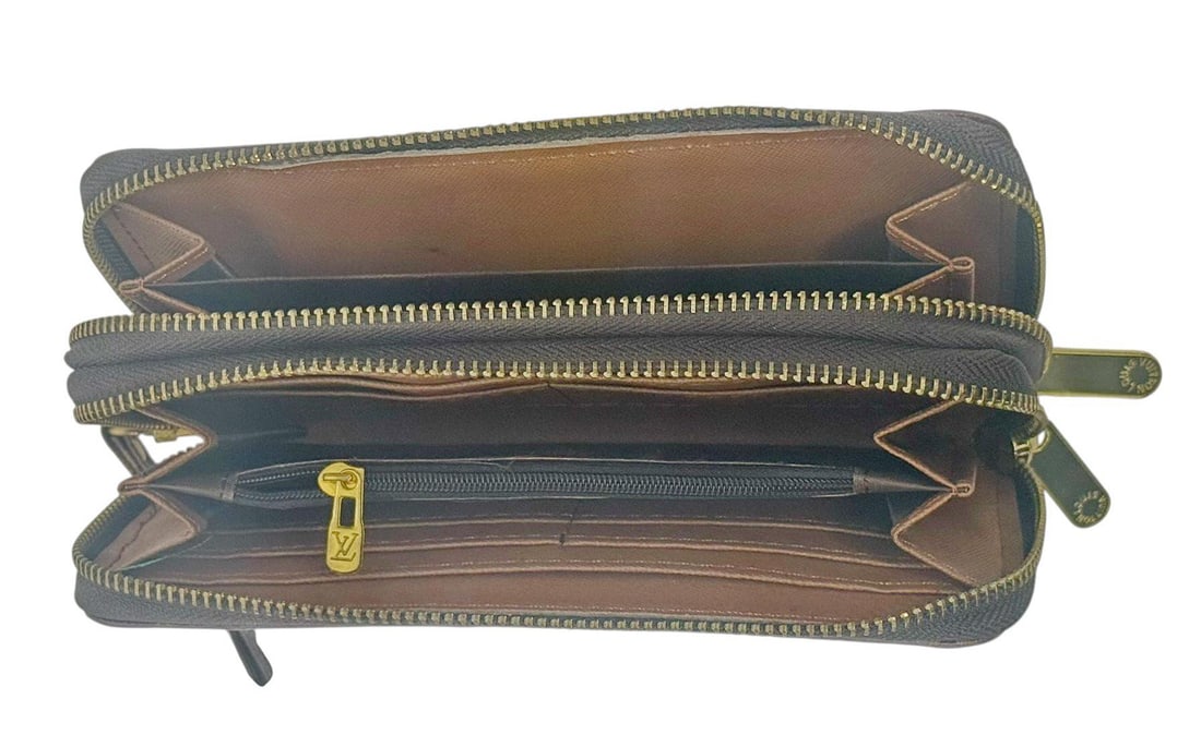 Designer Inspired Inspired Zip Wallets 3pc LOT - 4