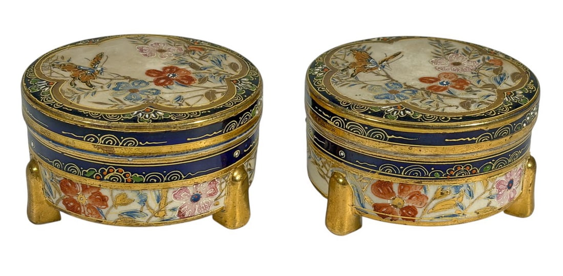 Japanese Porcelain Gilt Lidded Trinket Boxes 2pcs (1 of 6)