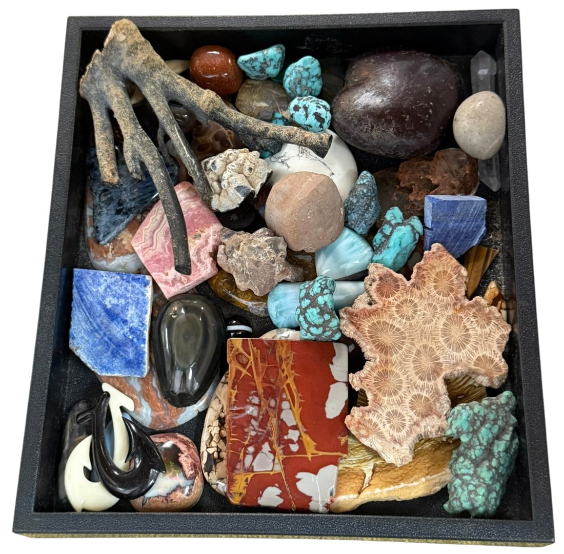 Mixed Stone Gem and Fossil Specimens 56pc LOT: Mixed fifty-six piece collection of stone, gemstone, and fossil specimens including turquoise, agate, jasper, coral fossil, and other polished and rough pieces. The lot includes cabochons, small carvi