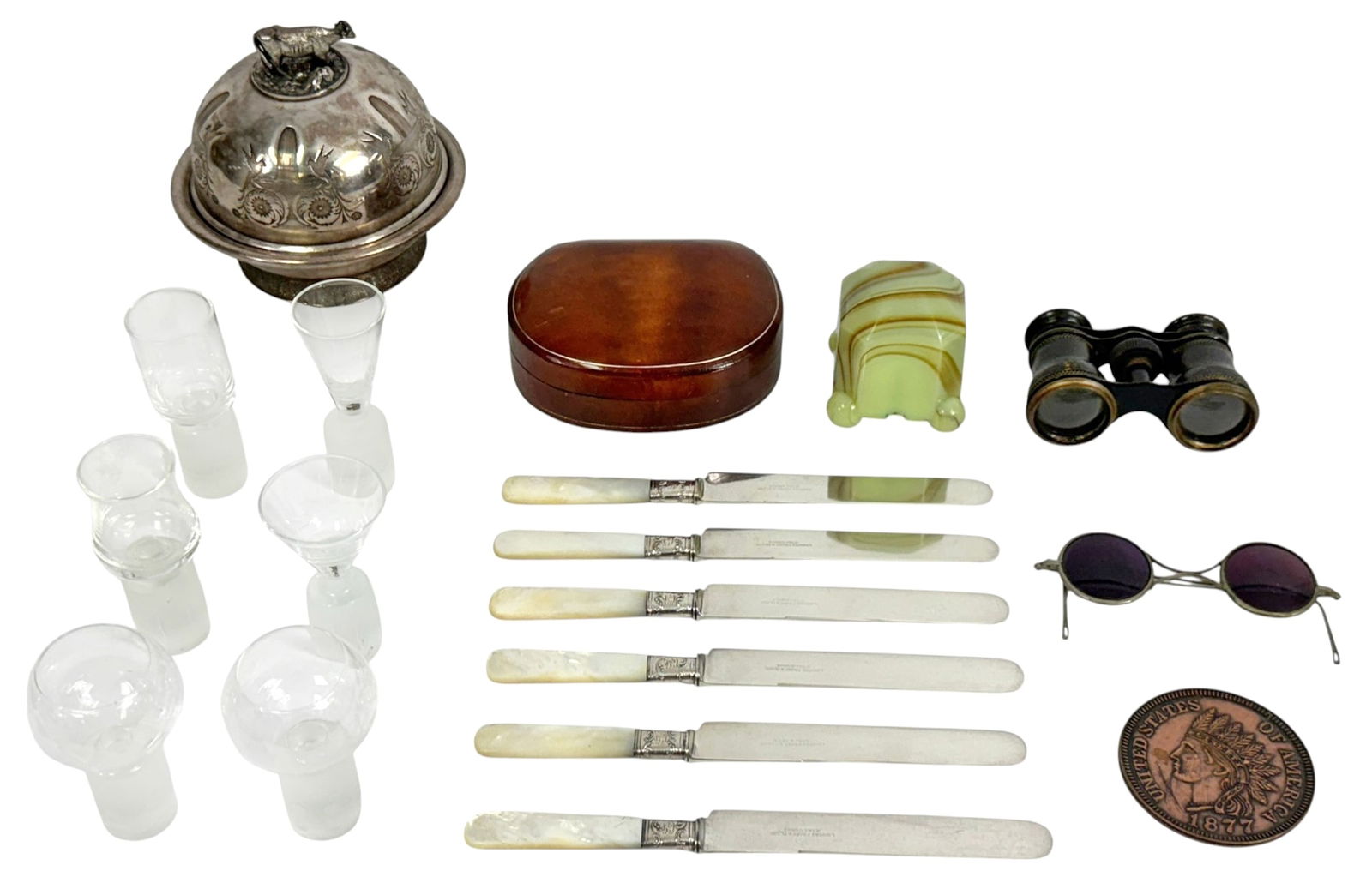 Gentlemen's Desk Accessories & Tableware 18pc LOT: Mixed group of eighteen gentleman’s desk and table accessories including six mother of pearl handled knives marked Landers Frary and Clark Aetna Works, a pair of antique opera glasses, and small rou