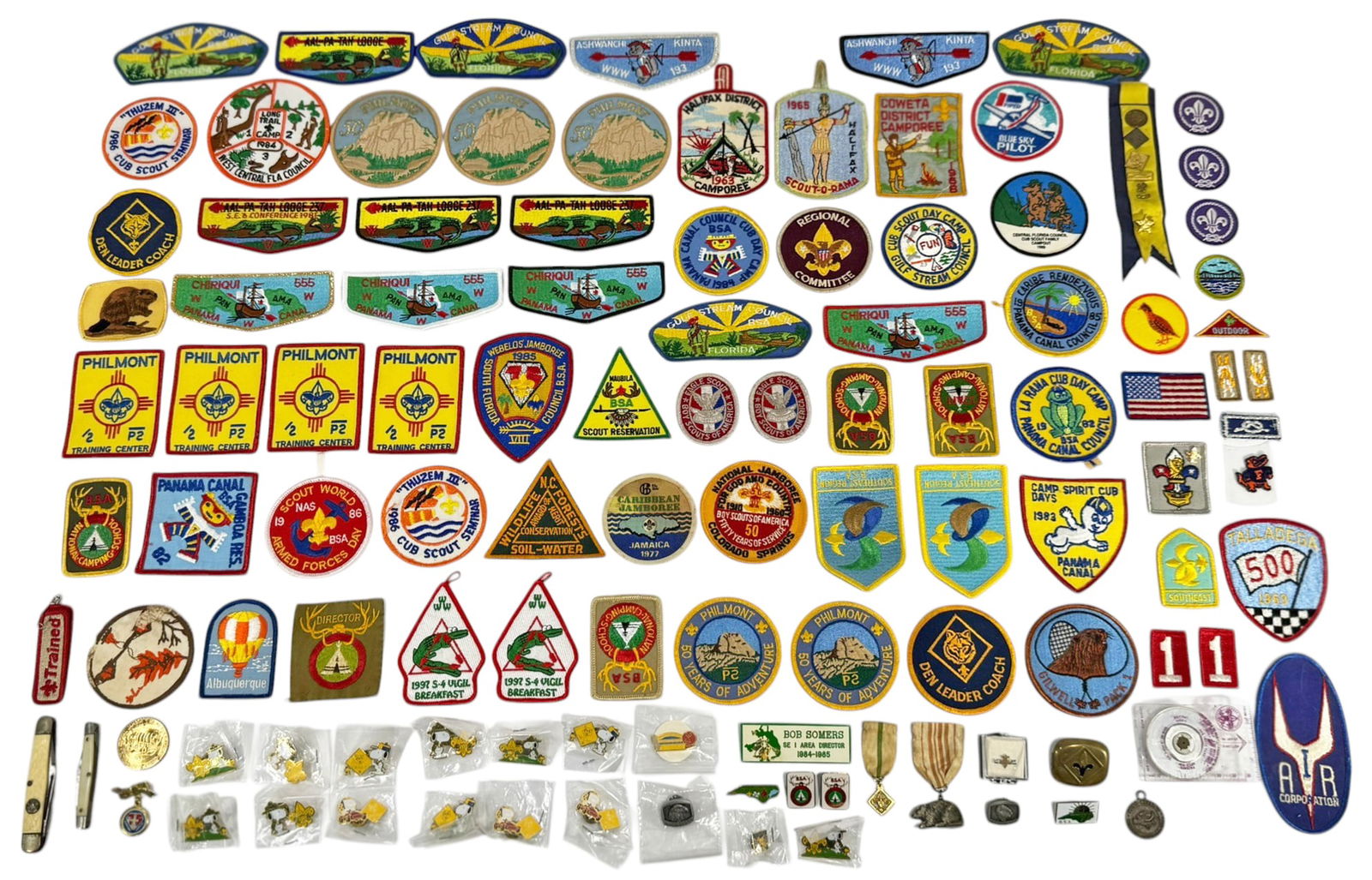 Boy Scouts of America Patch Badge & Pin Collection: Boy Scouts of America, mixed lot of embroidered patches, badges, and pins from various councils and events. Examples include Philmont patches, camp and jamboree patches, leadership coach patch, Cub Sc