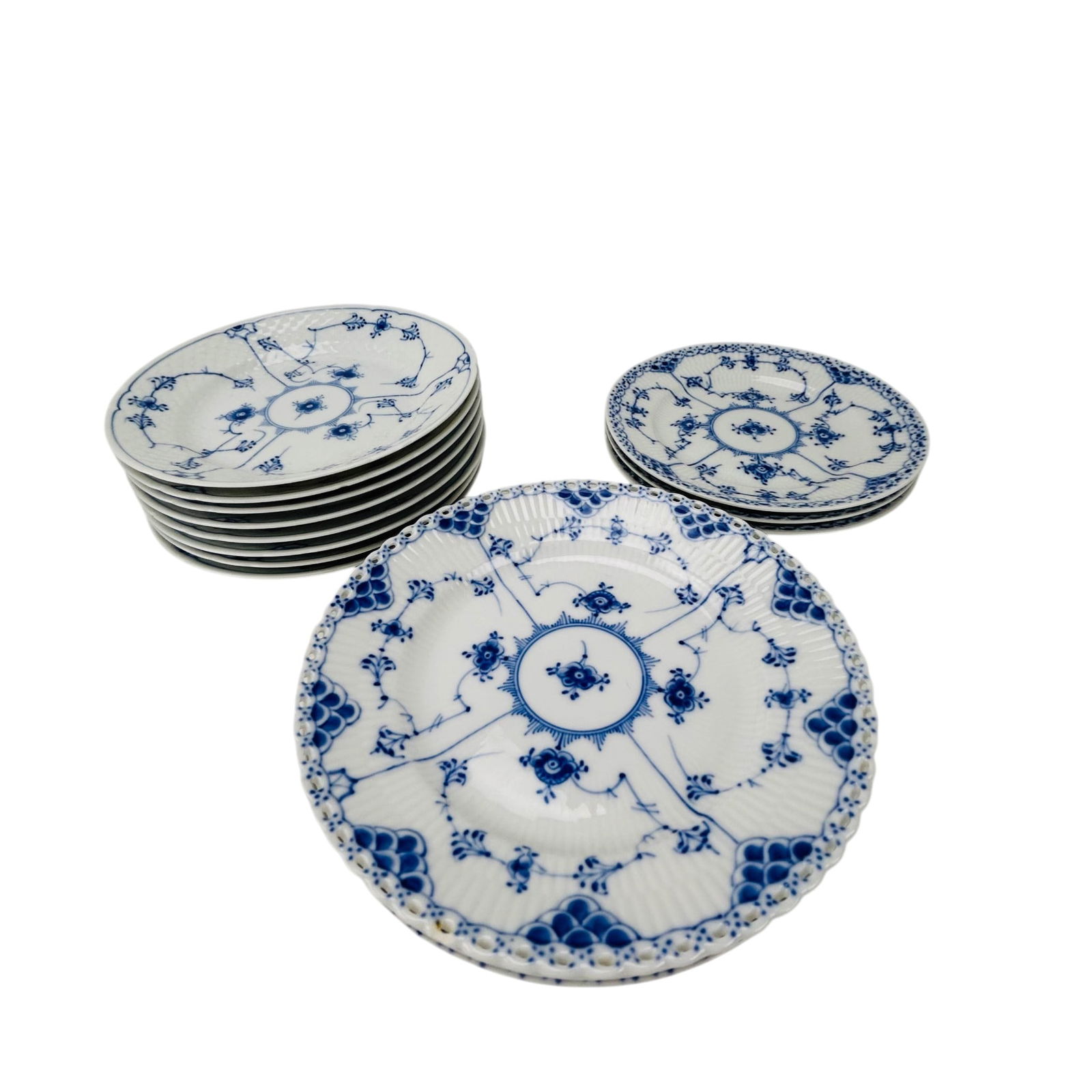 Royal Copenhagen Bing Grondahl Porcelain Plate LOT: Estate group lot of Danish porcelain plates. Includes three dessert pie examples plus two salad pieces in the Blue Fluted Half Lace border no trim and one salad example Blue Fluted Full Lace no trim b